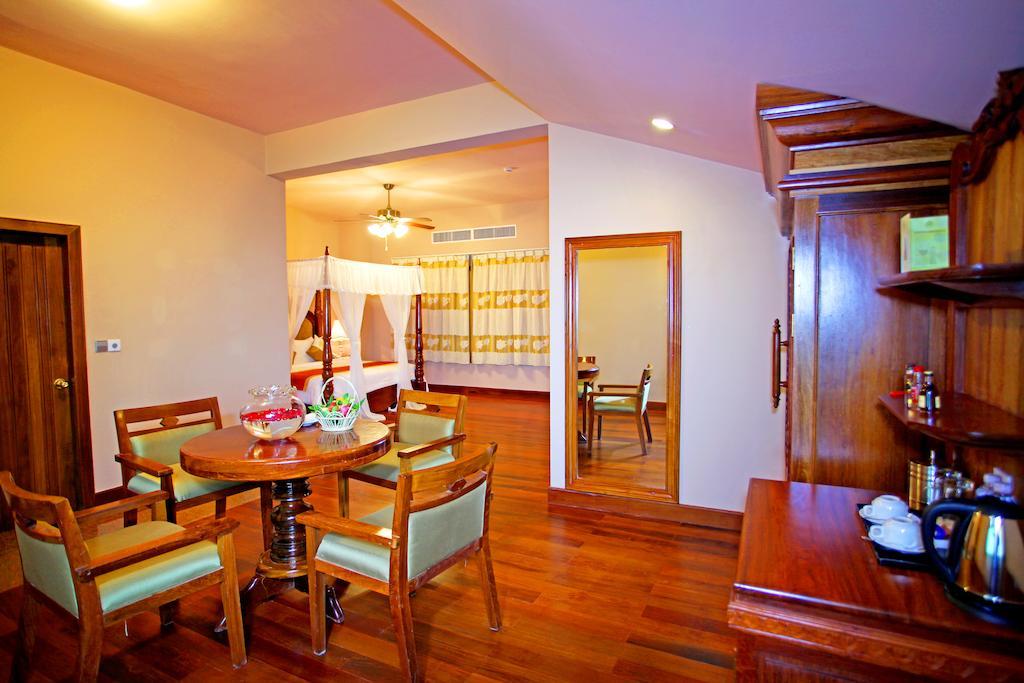 Angkor Era Hotel Siem Reap Bagian luar foto