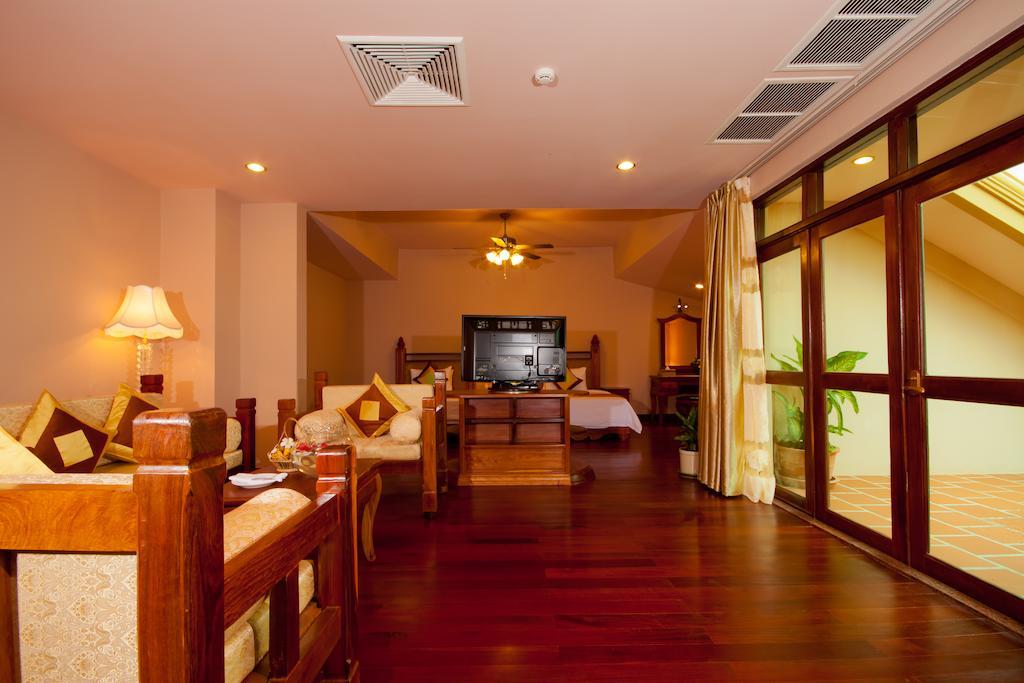 Angkor Era Hotel Siem Reap Bagian luar foto